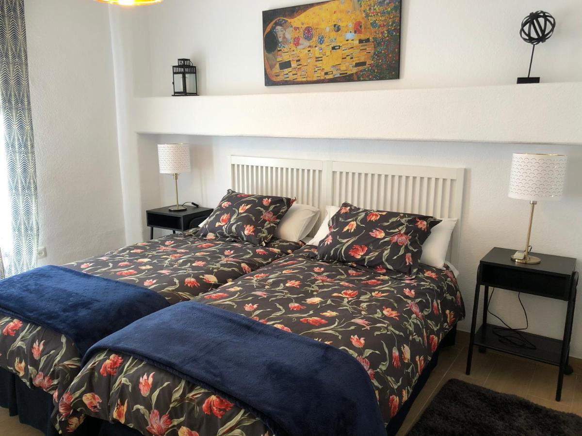 Albi B&B เนร์คา ภายนอก รูปภาพ